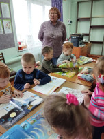 Экскурсия в библиотеку. Экскурсия в библиотеку.