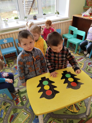 К нам пришёл Светофор К нам пришёл Светофор.