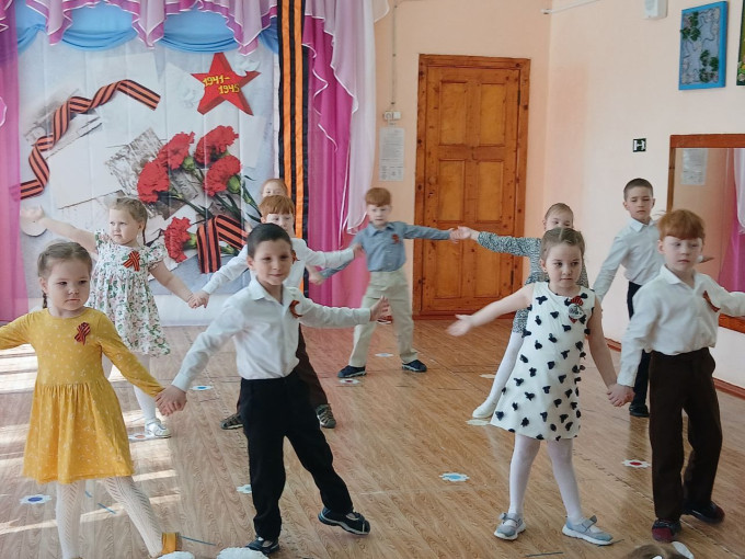 Праздник памяти и славы Праздник памяти и славы.